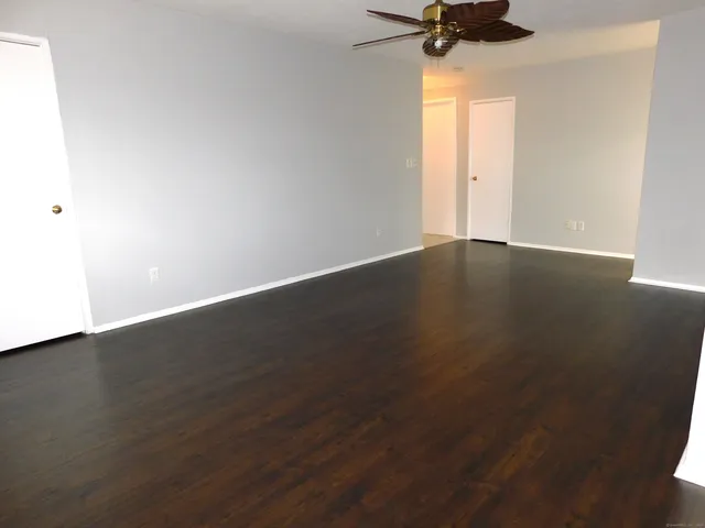 $2,050 | 173 Kennedy Drive, Unit 173, Bridgeport, CT 06606