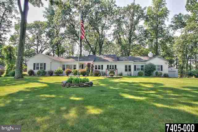 155 Manor Road Red Lion, PA 17356 - Photo 1 of 18 Gallery Image 1