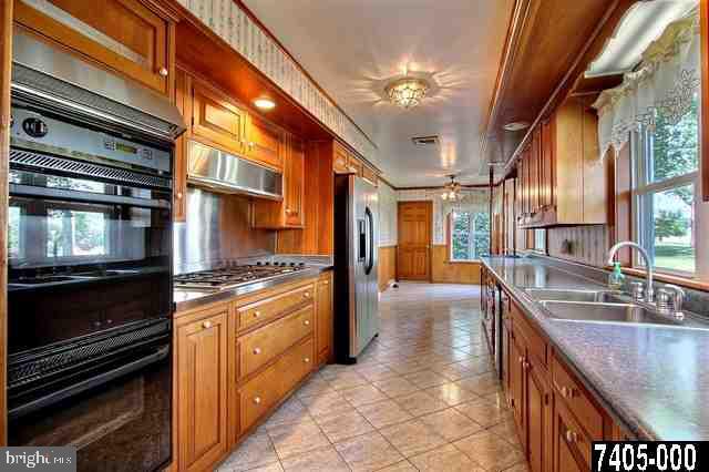 155 Manor Road Red Lion, PA 17356 - Photo 5 of 18 Gallery Image 5