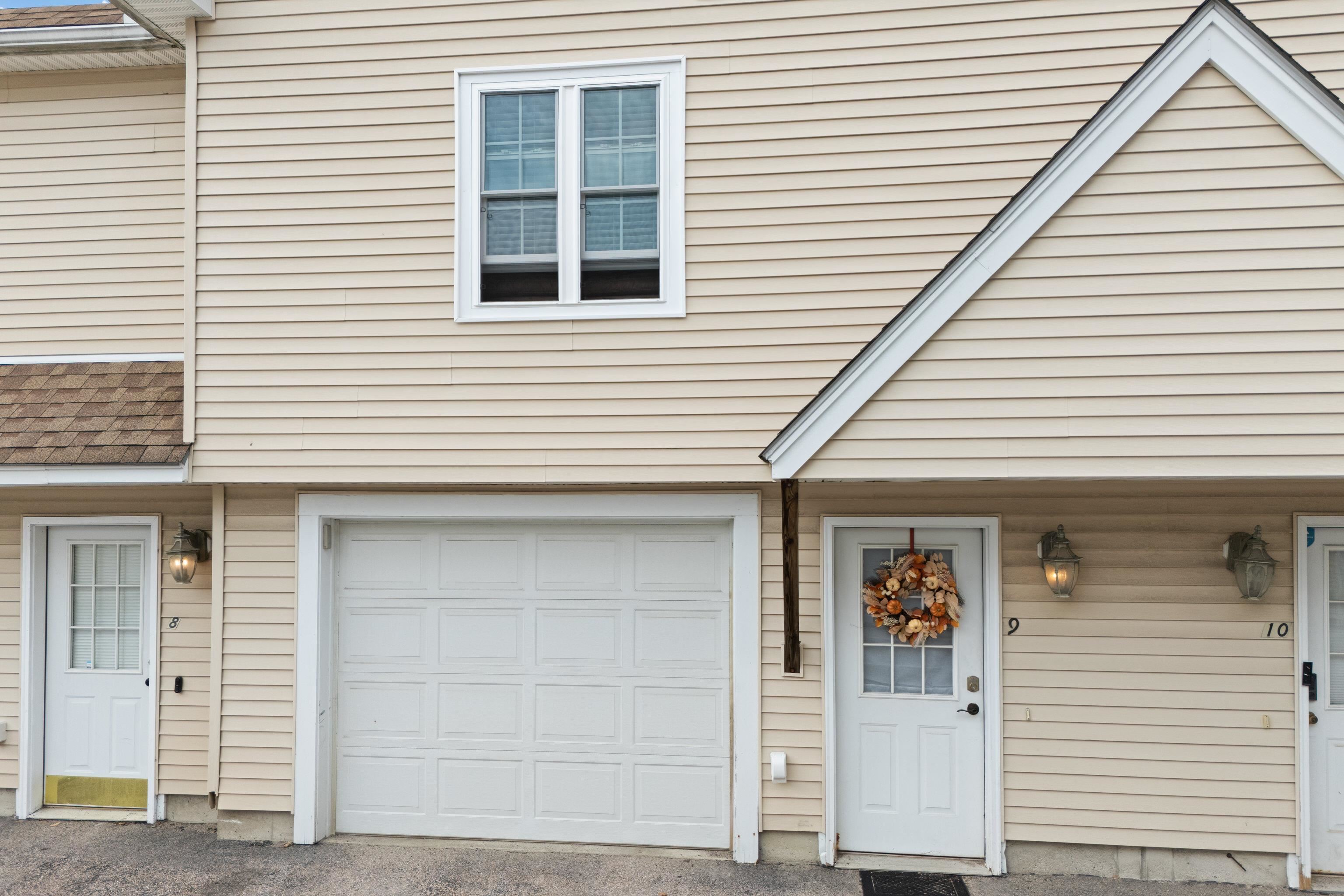 721 Mammoth Road, Unit 9 Manchester, NH 03104 - Photo 1 of 46