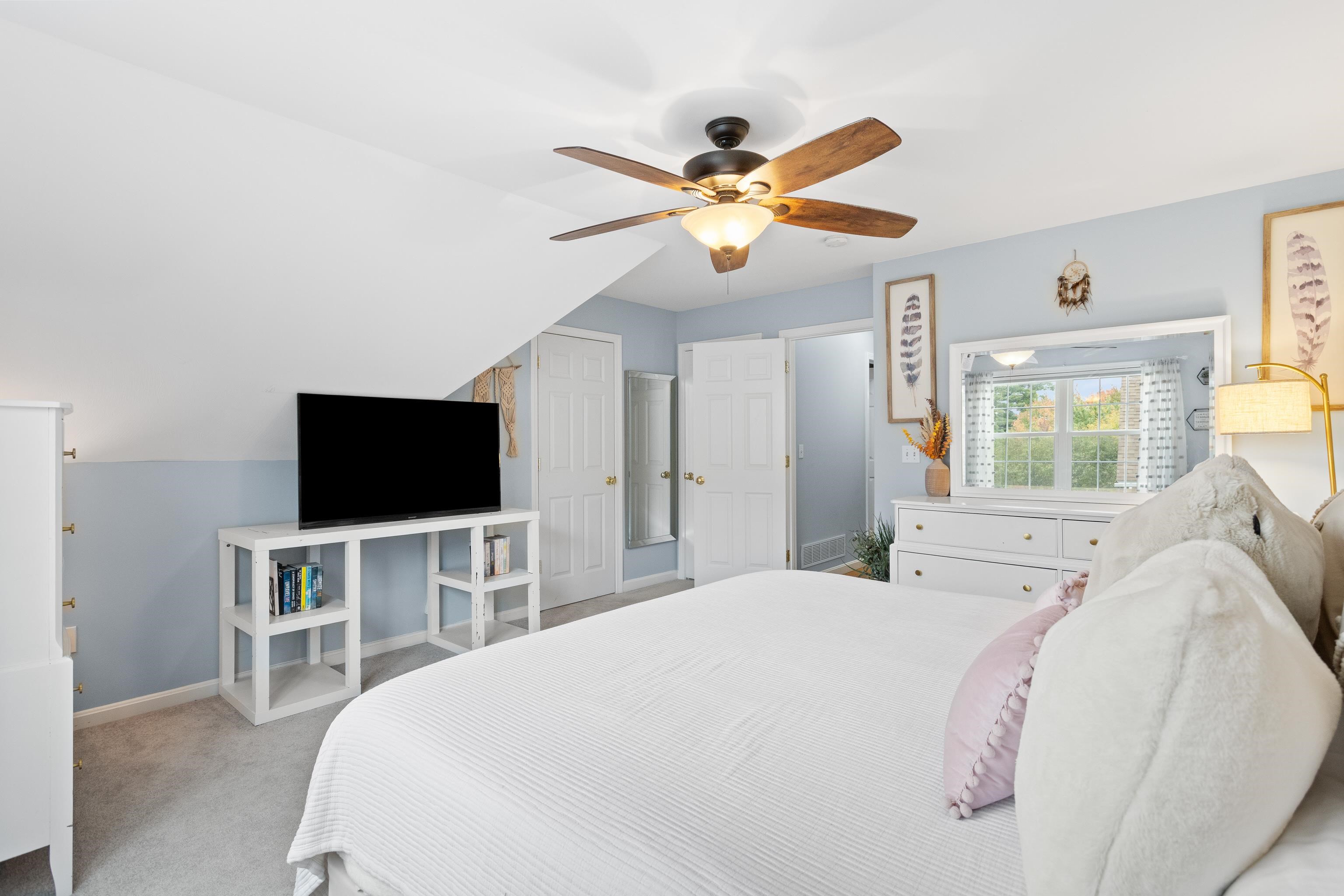 721 Mammoth Road, Unit 9 Manchester, NH 03104 - Photo 34 of 46