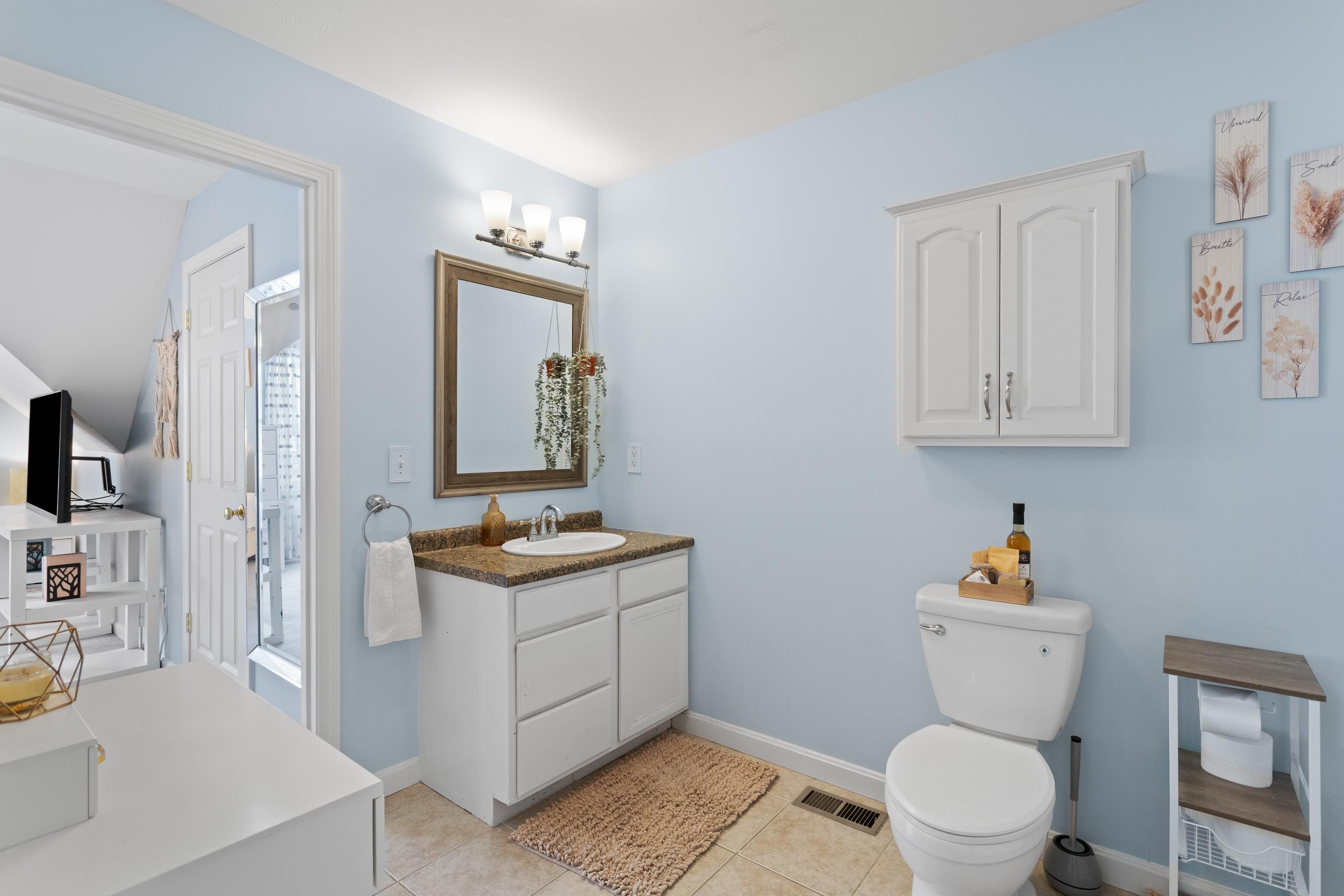 721 Mammoth Road, Unit 9 Manchester, NH 03104 - Photo 35 of 46