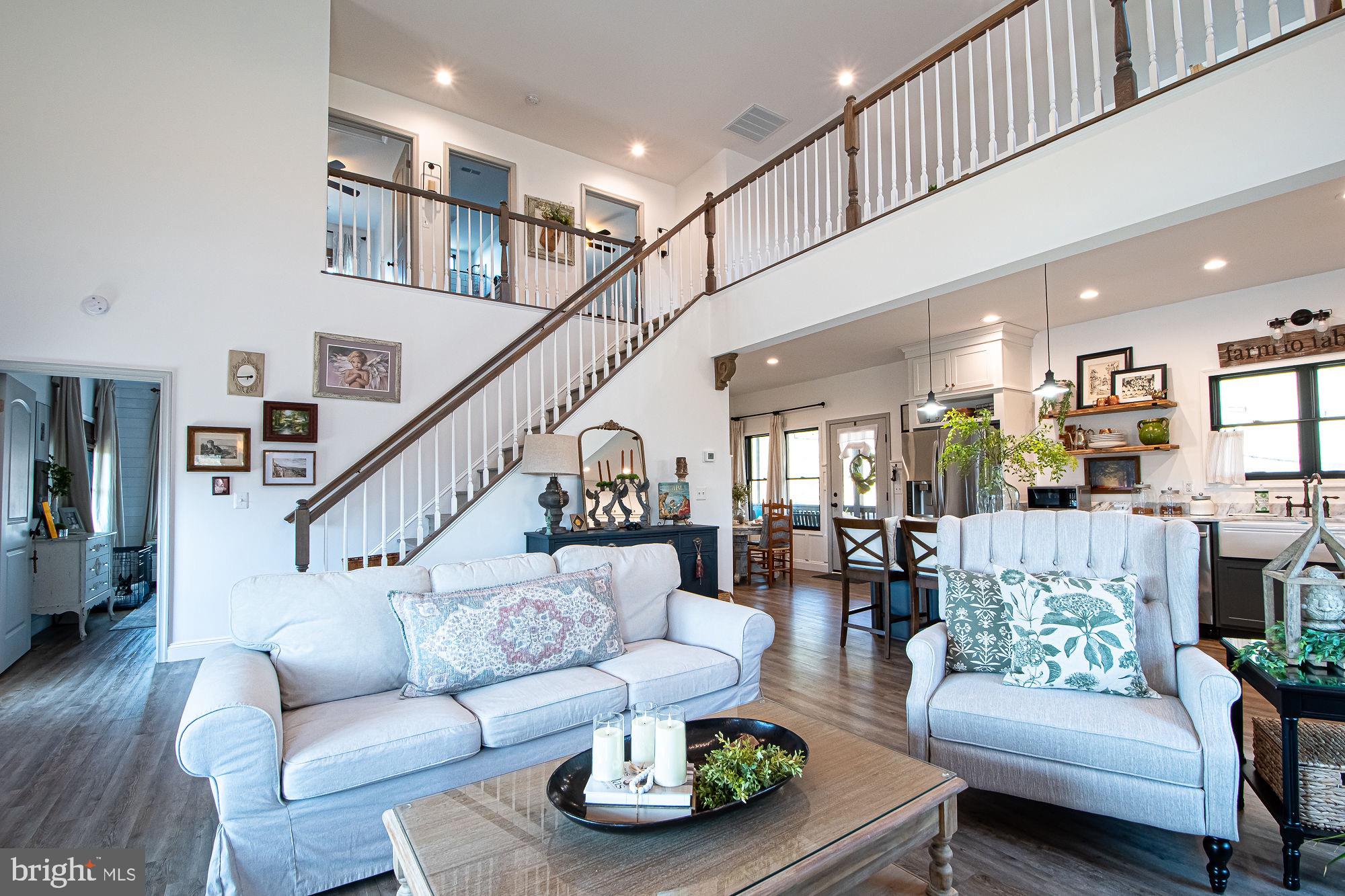 691 Sunset Village Road Front Royal, VA 22630 - Photo 40 of 63 Living room main level