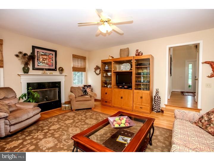 142 Hamilton Road Landenberg, PA 19350 - Photo 7 of 21 Family Room
