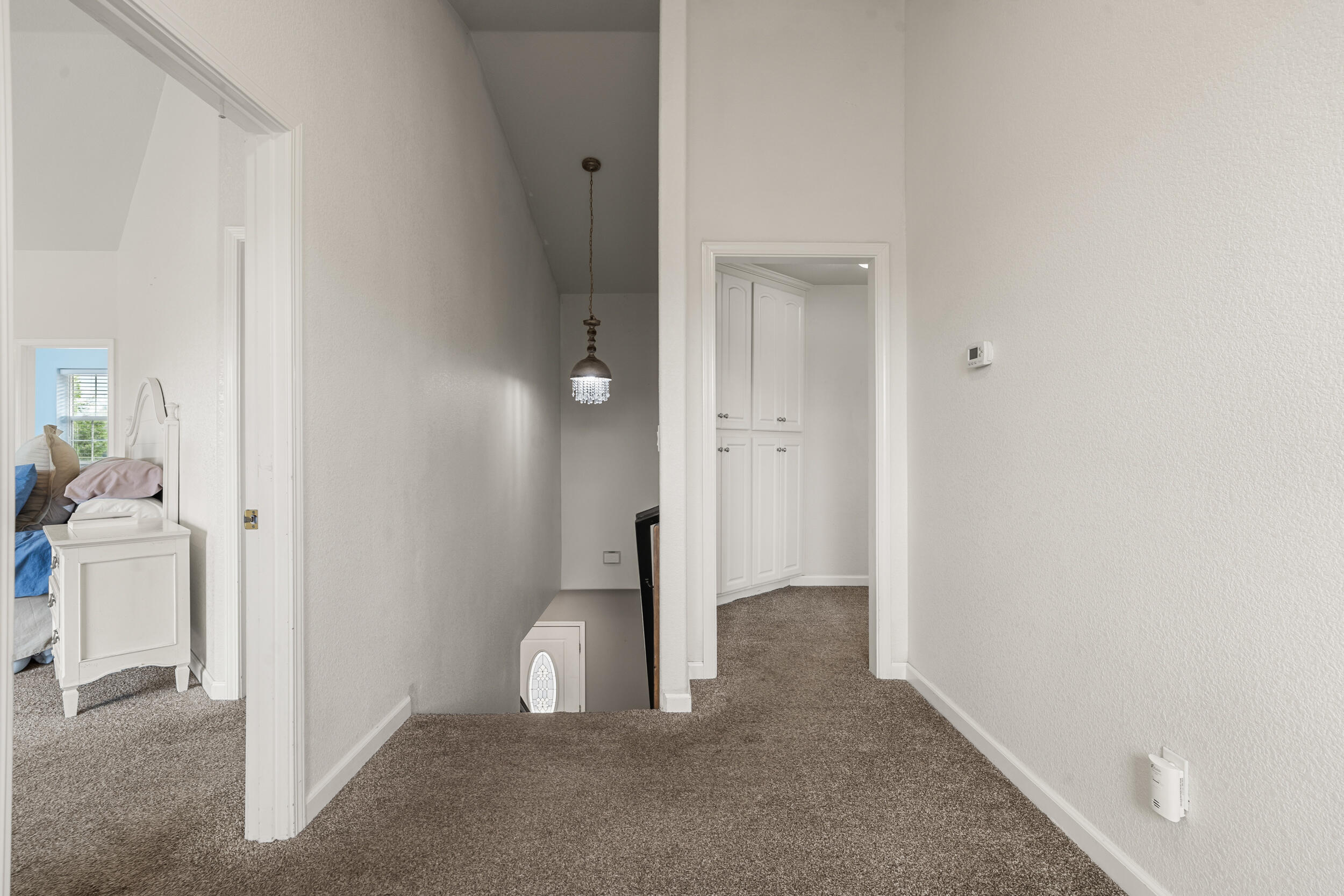 1553 Panoramic Loop Grants Pass, OR 97527 - Photo 15 of 51