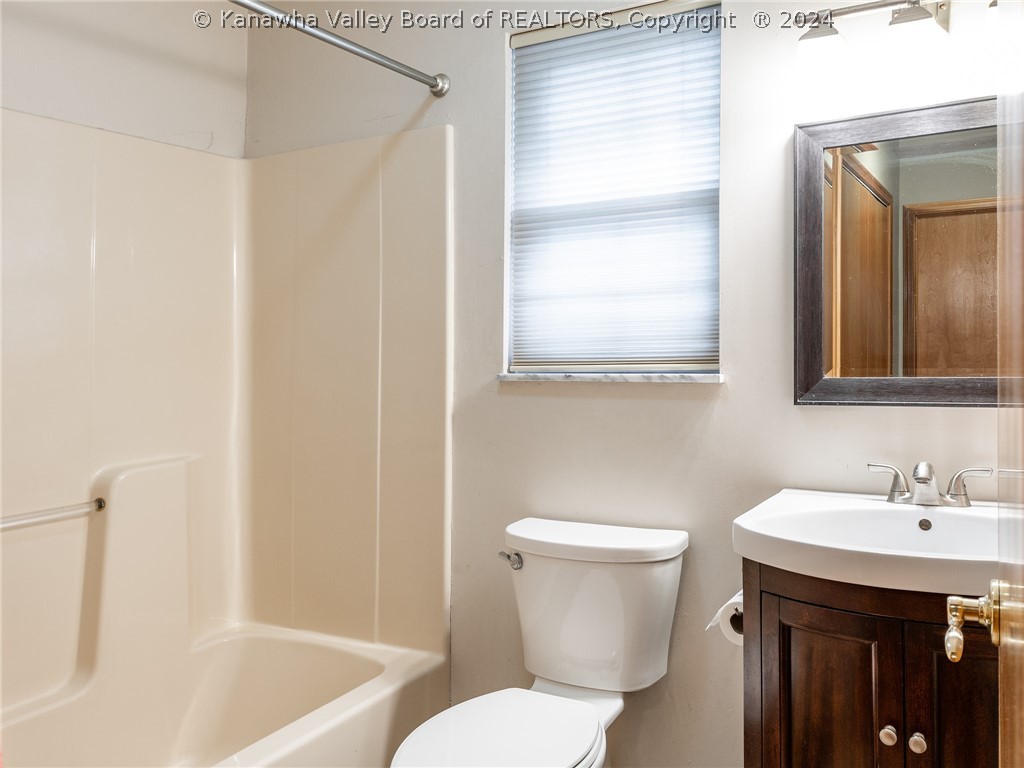 115 Falls Run Road Charleston, WV 25311 - Photo 20 of 31 Gallery Image 20