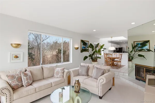 $1,495,000 | 23 Library Avenue, Unit 1, Westhampton Beach, NY 11978