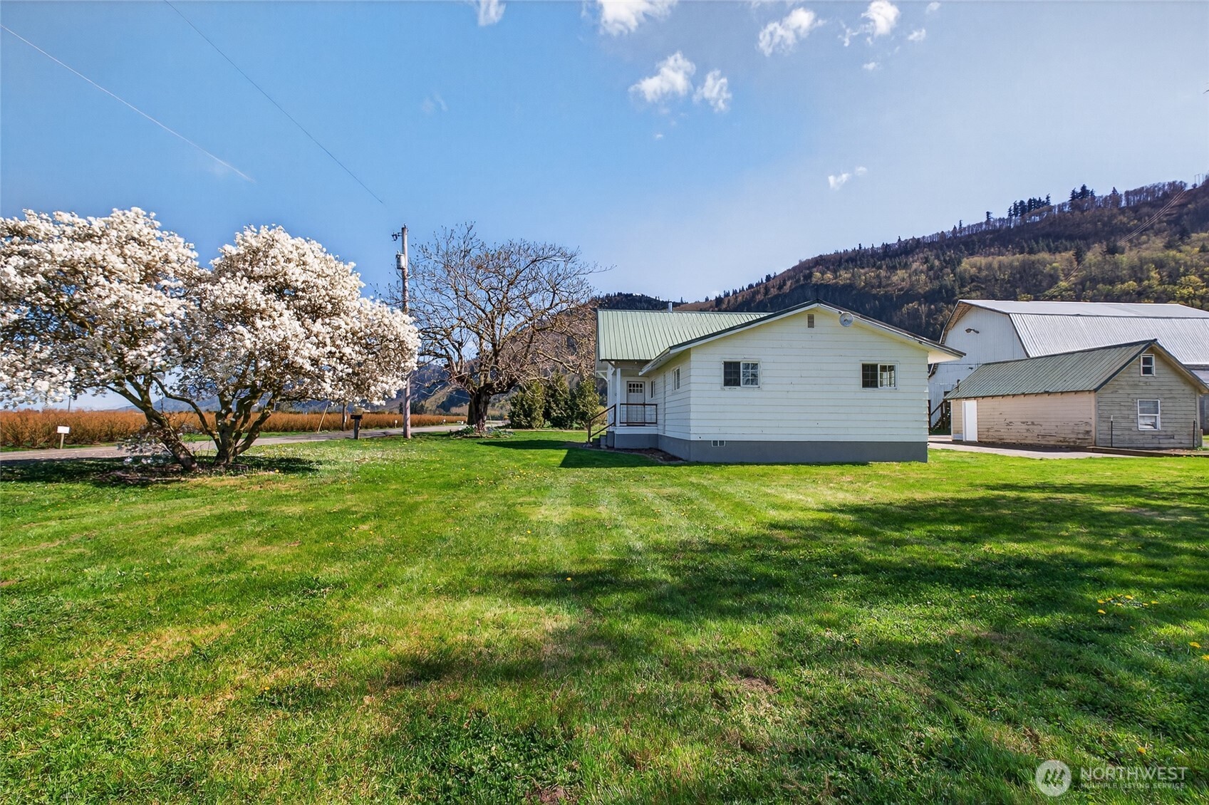 5419 Hillview Road Sumas, WA 98295 - Photo 20 of 38