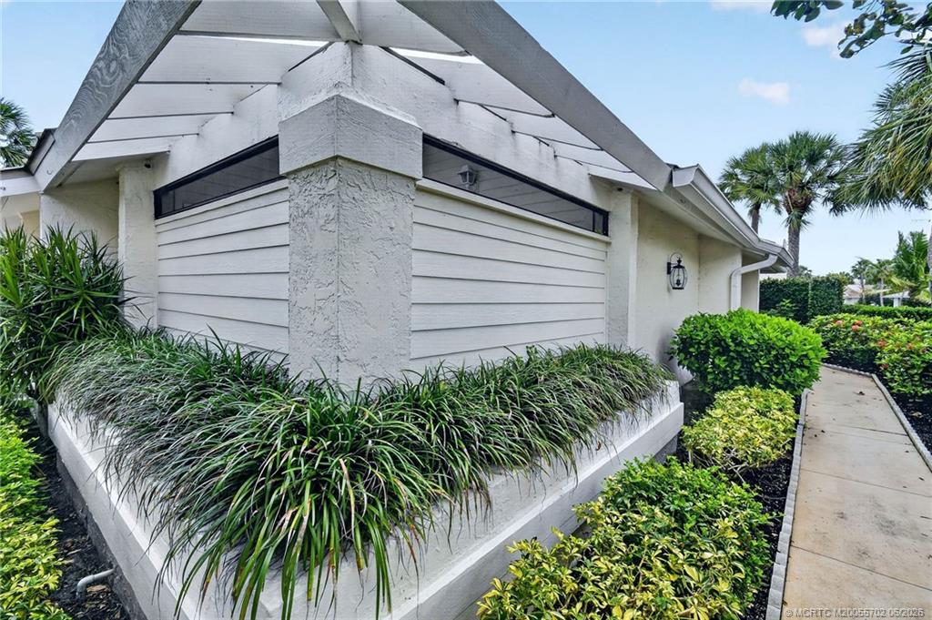 5636 Southeast Foxcross Place Stuart, FL 34997 - Photo 4 of 45