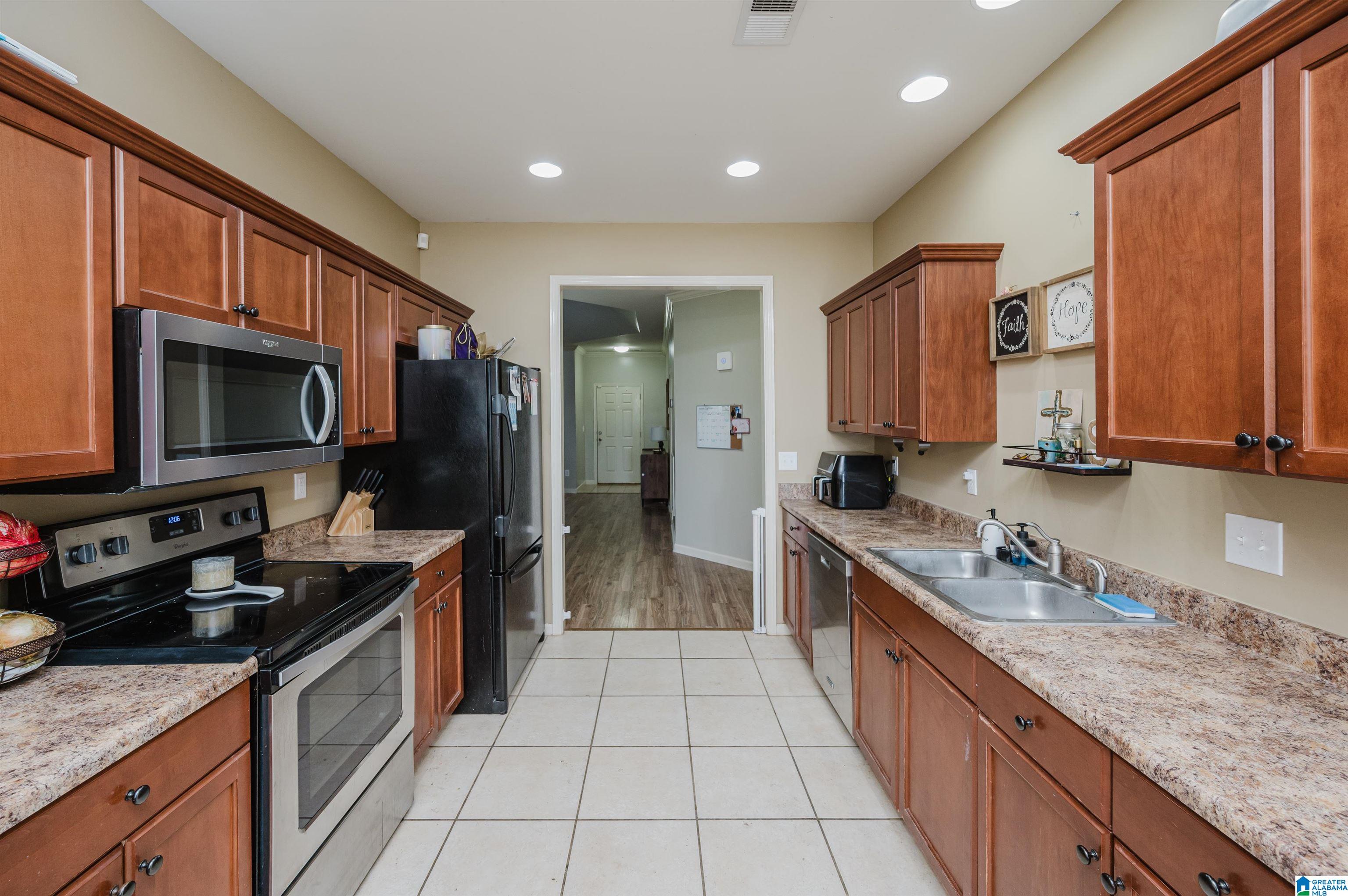 1008 Valhalla Way Calera, AL 35040 - Photo 11 of 33
