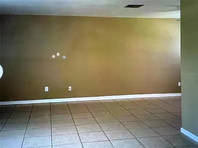 $2,500 | 3515 Northwest 8th Avenue, Gainesville, FL 32605