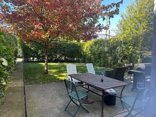 $1,500 | 6204 North Troy Street, Unit 1, Chicago, IL 60659