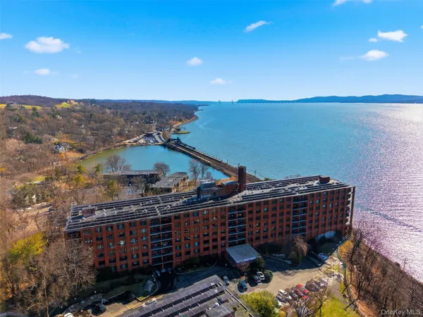 $399,900 | 16 Rockledge Avenue, Unit 2C1, Ossining, NY 10562