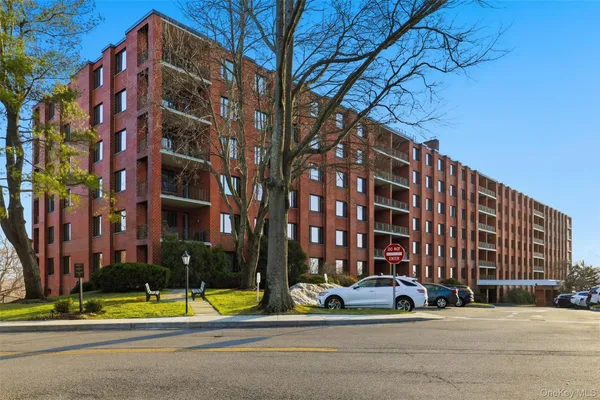 $375,000 | 16 Rockledge Avenue, Unit 2C1, Ossining, NY 10562