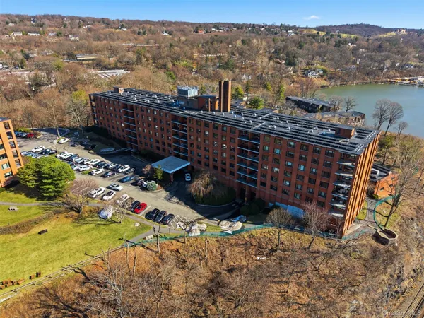 $375,000 | 16 Rockledge Avenue, Unit 2C1, Ossining, NY 10562