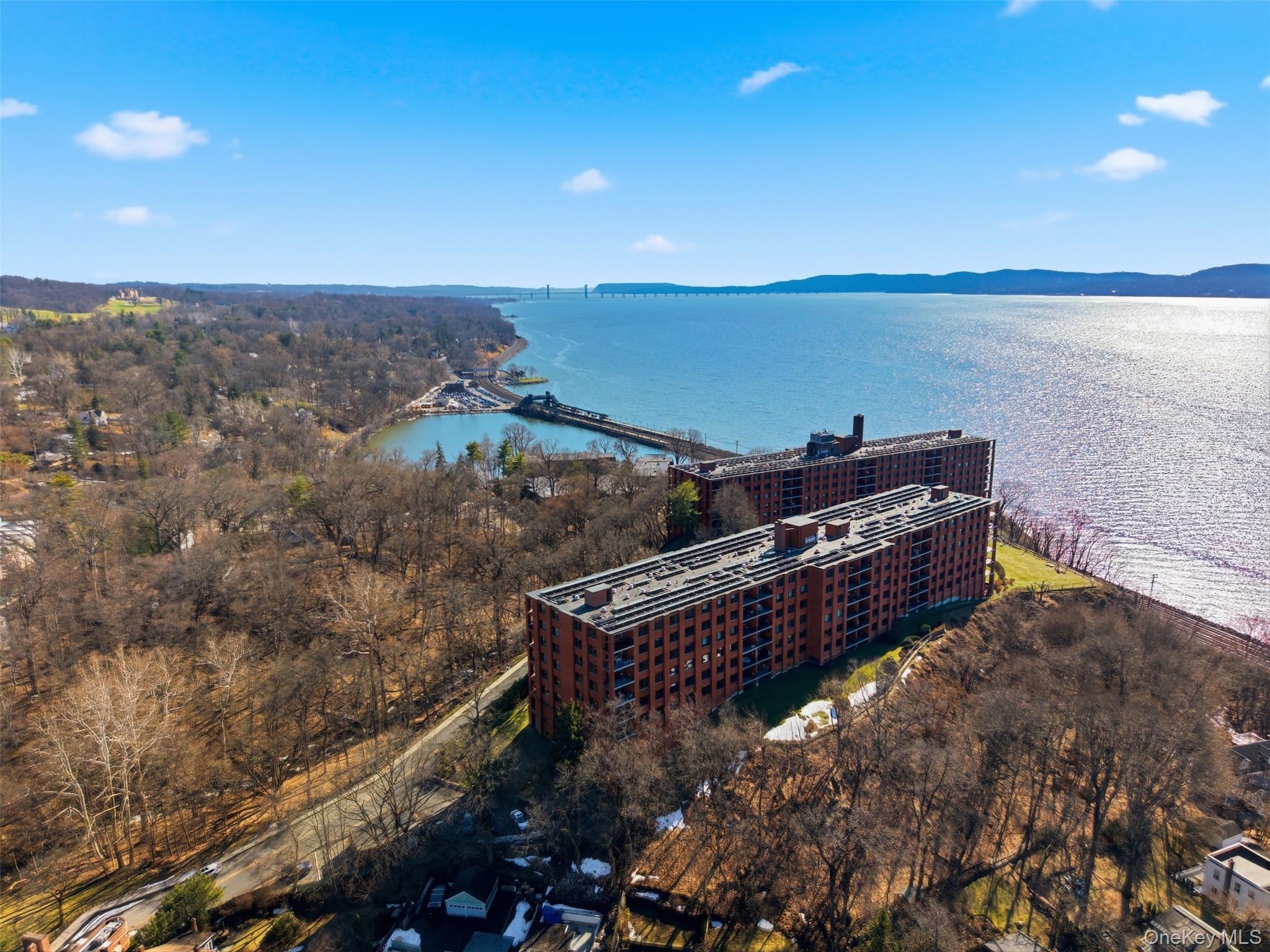 16 Rockledge Avenue, Unit 2C1 Ossining, NY 10562 - Photo 46 of 48 a view of a sky from a balcony