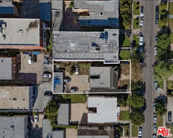 $1,300,000 | 165 South Catalina Street, Los Angeles, CA 90004