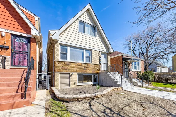 $2,000 | 4914 West 32nd Place, Unit 2, Cicero, IL 60804