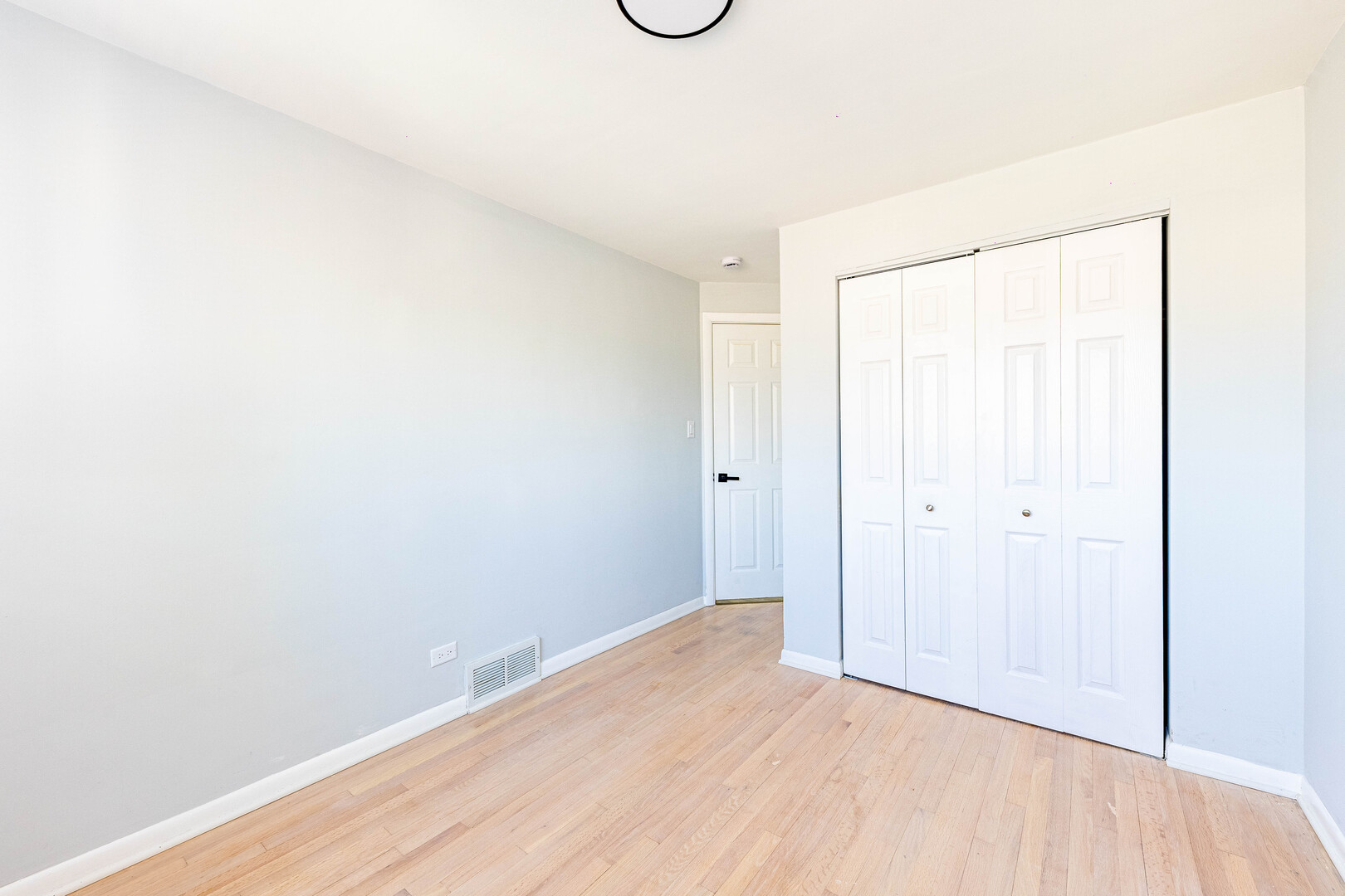4914 West 32nd Place, Unit 2 Cicero, IL 60804 - Photo 16 of 26 a view of an empty room