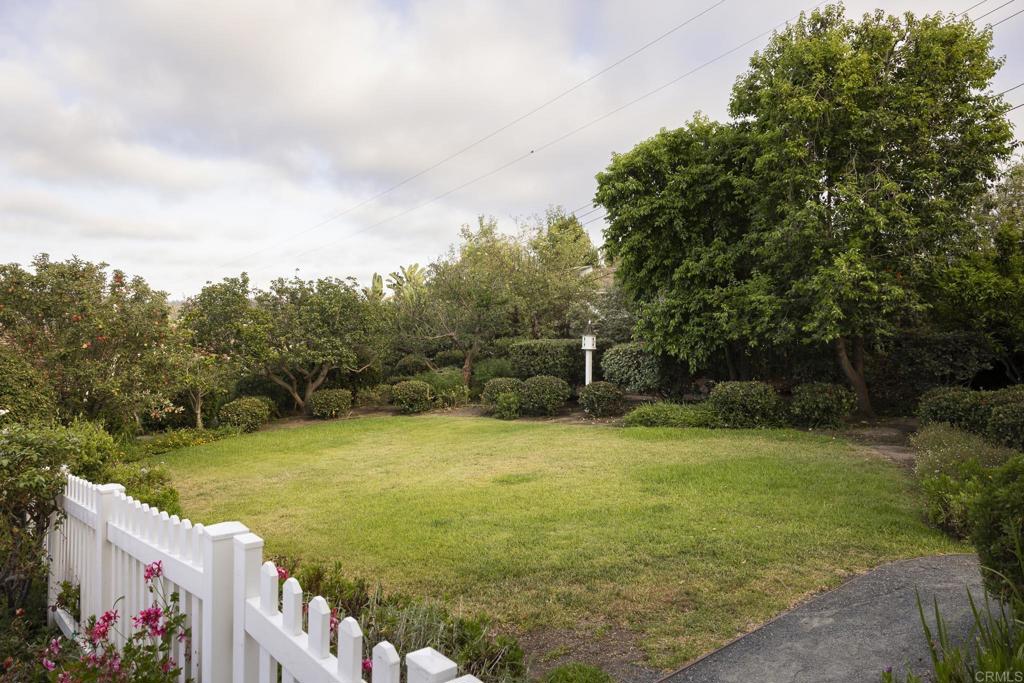 594 Rancho Santa Fe Road Encinitas, CA 92024 - Photo 45 of 47 a view of outdoor space and yard