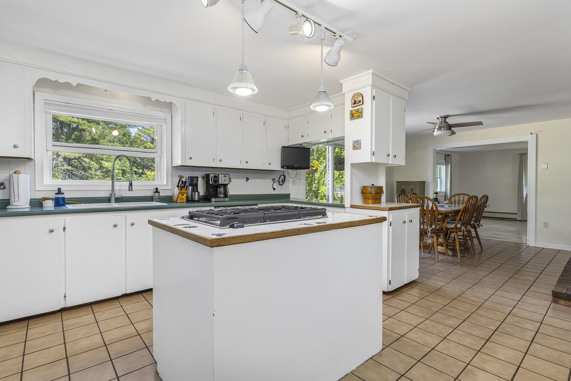 141 Fickett Road Pownal, ME 04069 - Photo 8 of 74 141 Fickett_W5_07