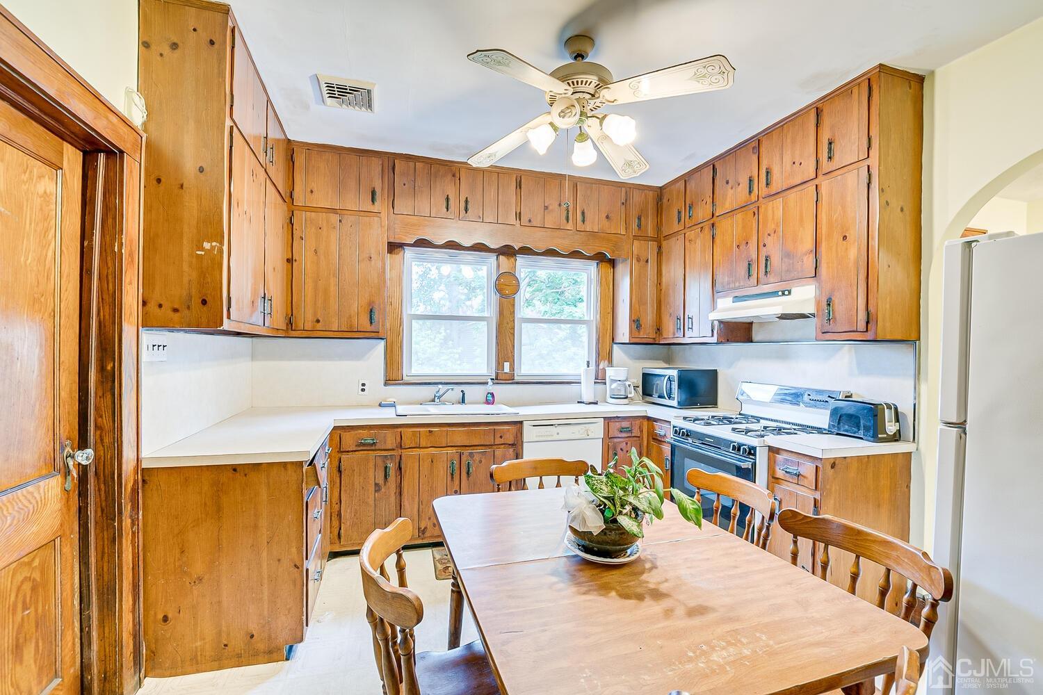 213 Greenbrook Road Green Brook, NJ 08812 - Photo 14 of 26 Gallery Image 14