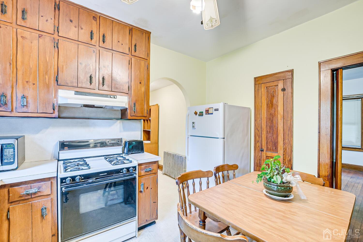 213 Greenbrook Road Green Brook, NJ 08812 - Photo 17 of 26 Gallery Image 17