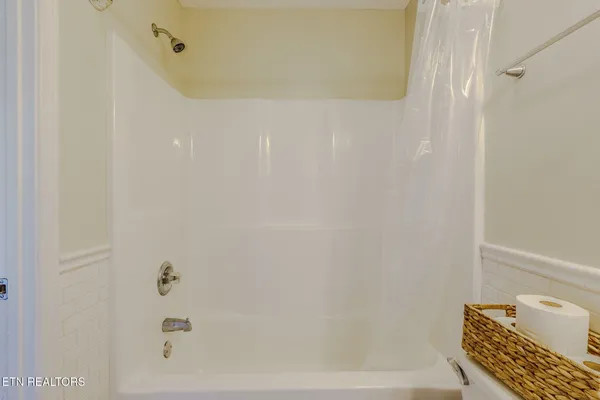$279,999 | 1504 Cloverdale Court, Sevierville, TN 37862
