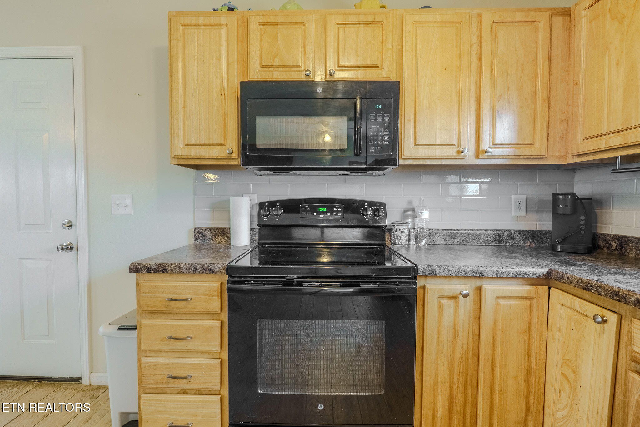 1504 Cloverdale Court Sevierville, TN 37862 - Photo 8 of 18 8-web-or-mls-_DSC1225-HDR