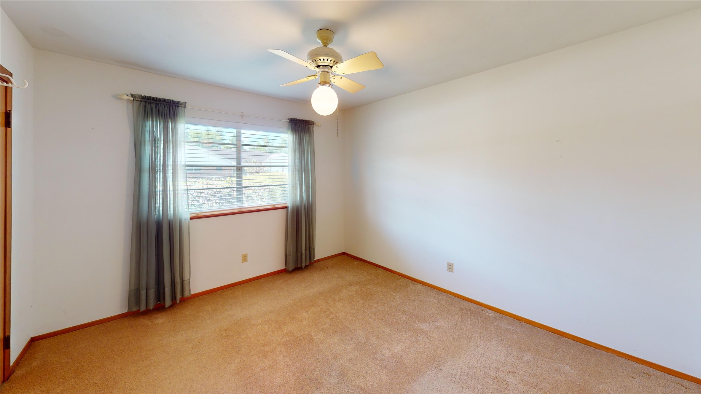 613 Southside Drive Angleton, TX 77515 - Photo 27 of 41