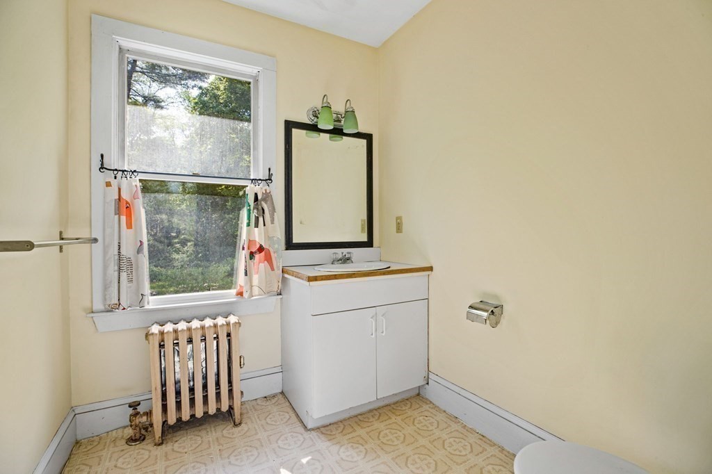 7 Meadowview Road Hingham, MA 02043 - Photo 15 of 38