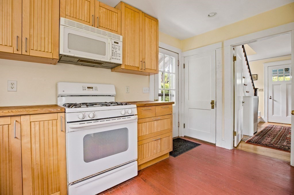 7 Meadowview Road Hingham, MA 02043 - Photo 19 of 38