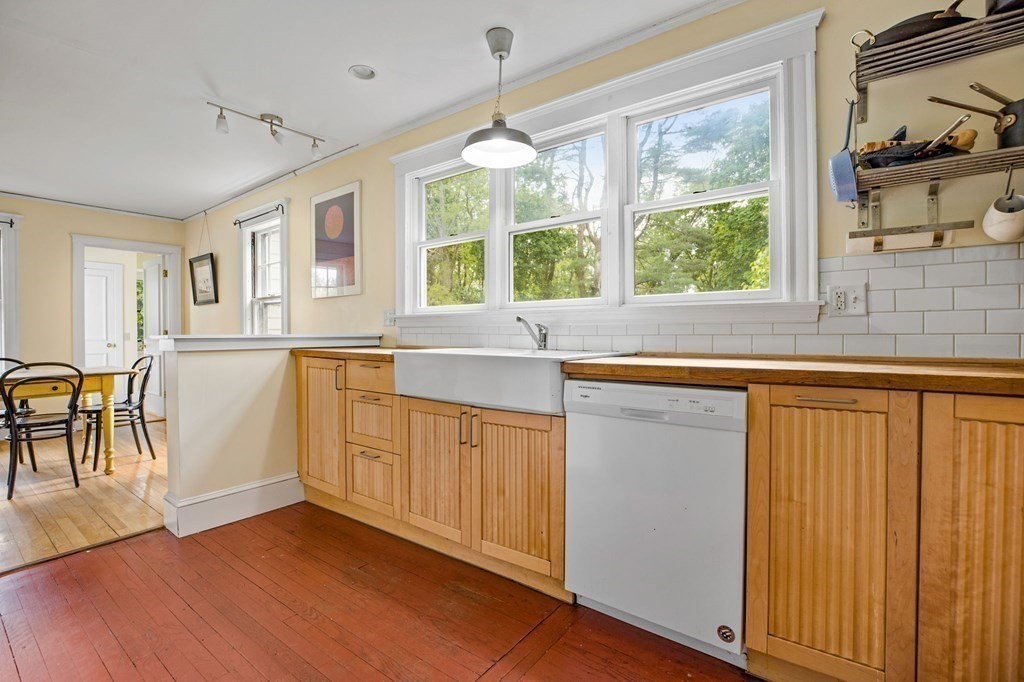 7 Meadowview Road Hingham, MA 02043 - Photo 21 of 38