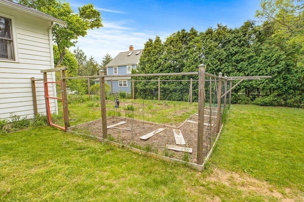 7 Meadowview Road Hingham, MA 02043 - Photo 31 of 38