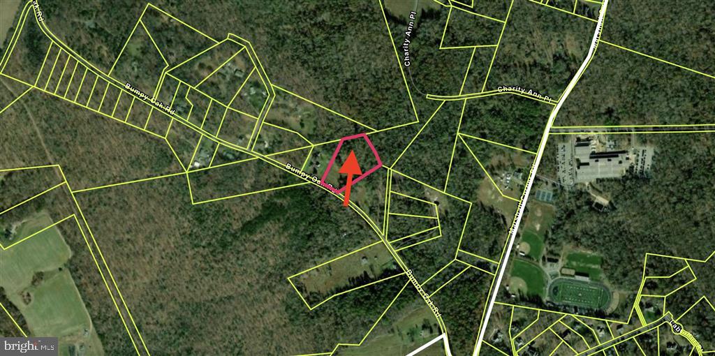 Bumpy Oak Road La Plata, MD 20646 - Photo 2 of 2 a view of a room with gym equipment