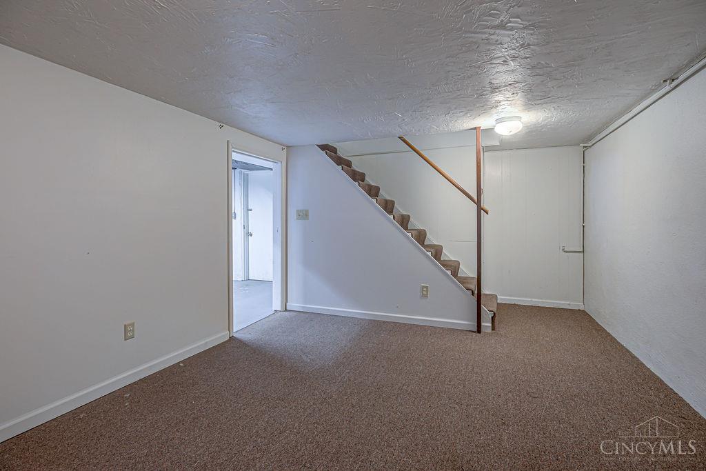 4715 Ebenezer Road Cincinnati, OH 45248 - Photo 22 of 43
