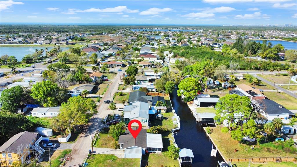 133 18th Street Northwest Ruskin, FL 33570 - Photo 25 of 25 a view of a city