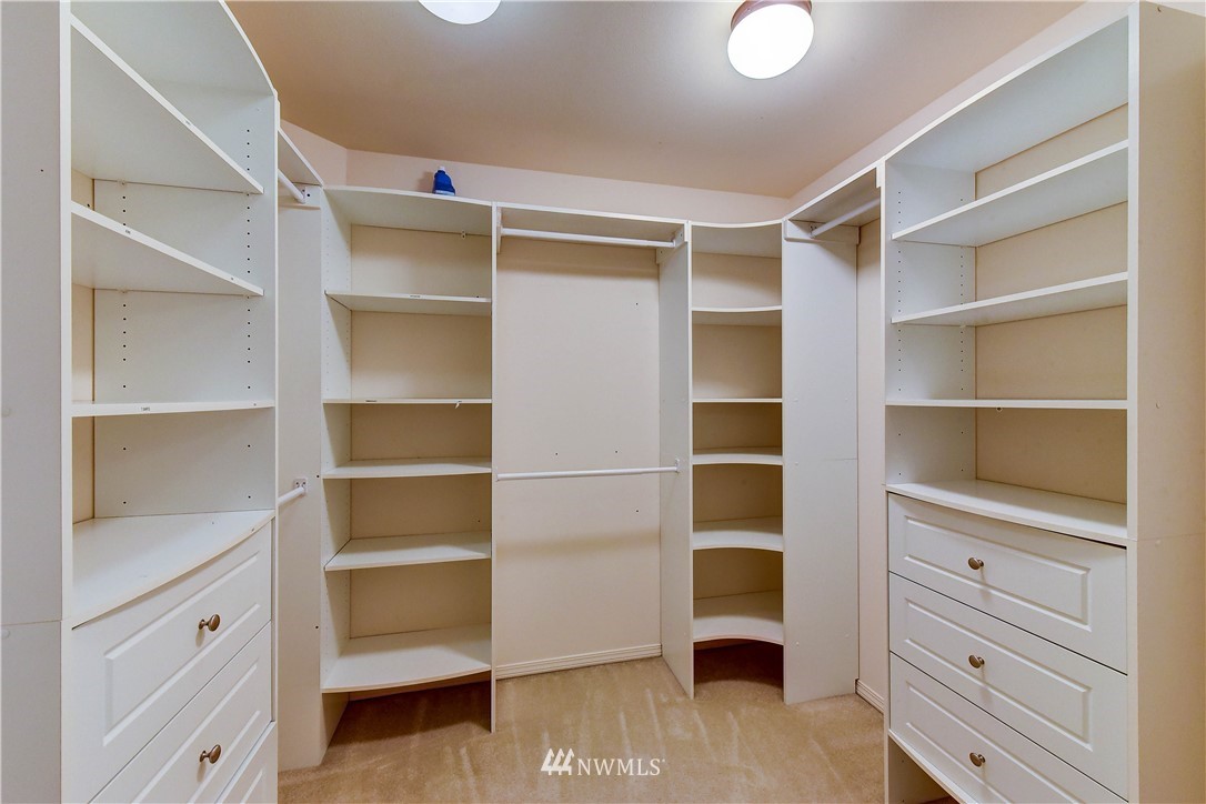 20903 Pioneer Way Edmonds, WA 98026 - Photo 13 of 21