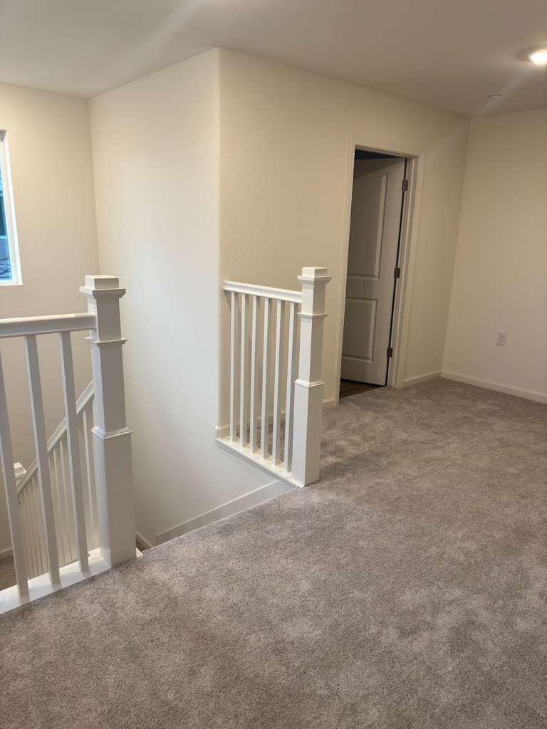 1808 Apiary Way Hughson, CA 95326 - Photo 12 of 20 an empty room with windows