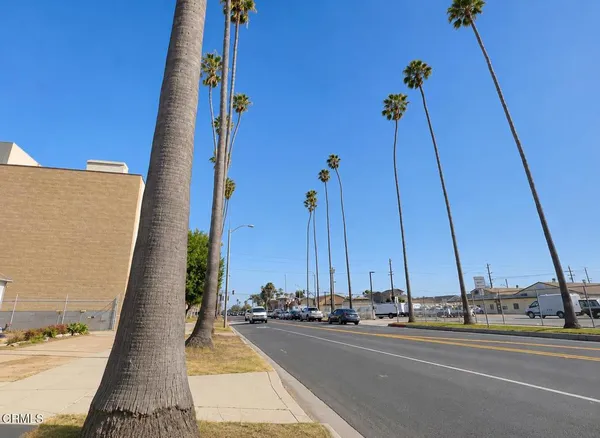 $649,900 | 1018 South C Street, Oxnard, CA 93030