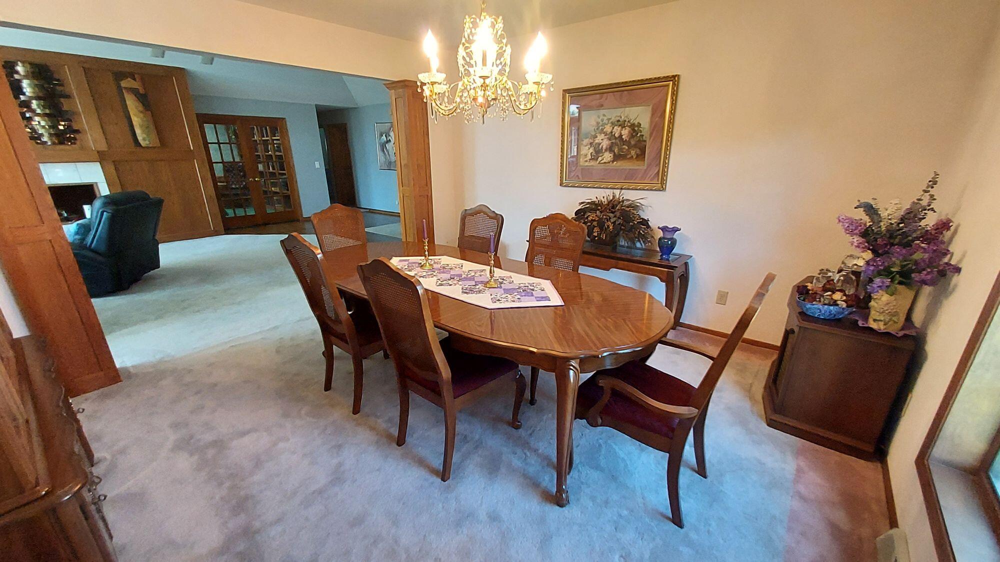8404 South 68th Street Franklin, WI 53132 - Photo 9 of 48 Dining Rm