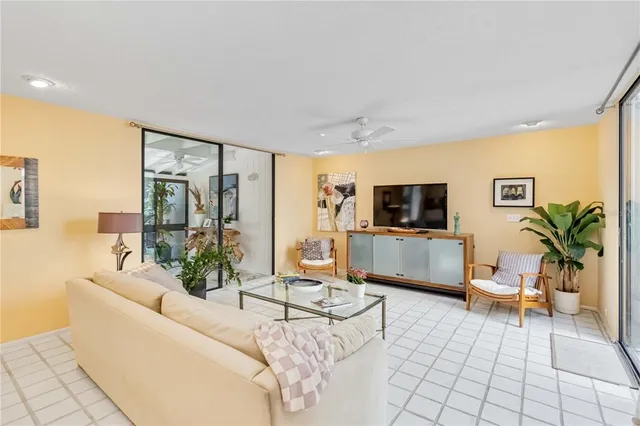 $279,000 | 761 Pine Run Drive, Unit 761, Osprey, FL 34229