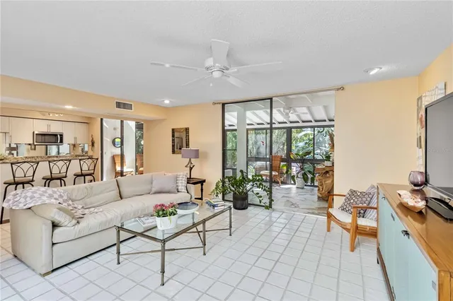 $279,000 | 761 Pine Run Drive, Unit 761, Osprey, FL 34229