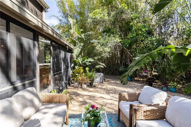 $279,000 | 761 Pine Run Drive, Unit 761, Osprey, FL 34229