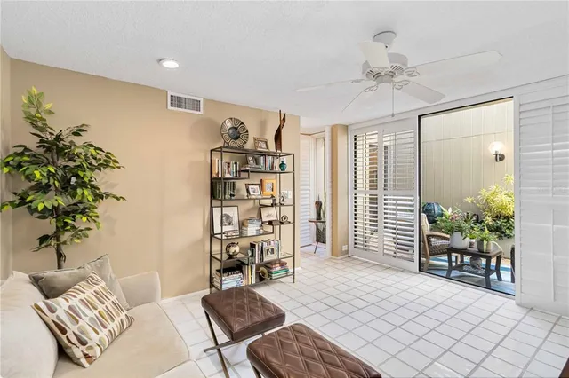 $279,000 | 761 Pine Run Drive, Unit 761, Osprey, FL 34229