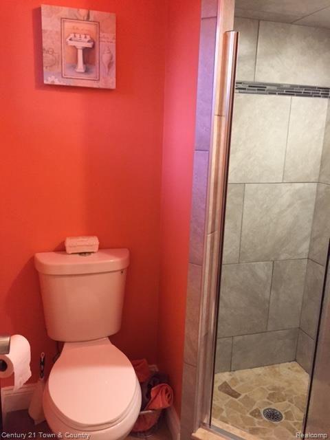 387 East Maryknoll Road Rochester, MI 48309 - Photo 21 of 26 18.jpg