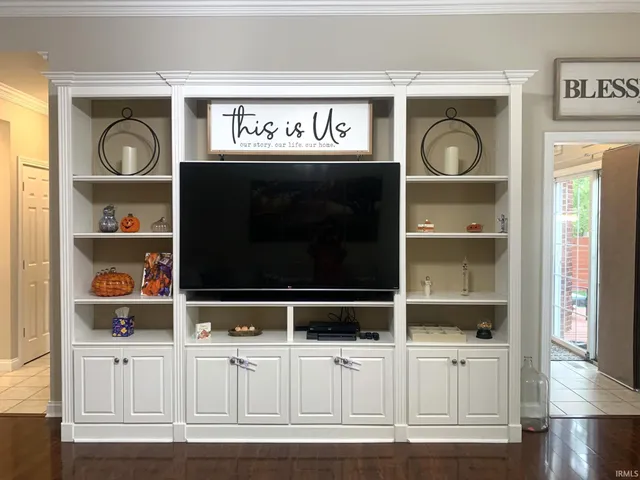 $459,900 | 2503 Wheaton Drive, Evansville, IN 47725