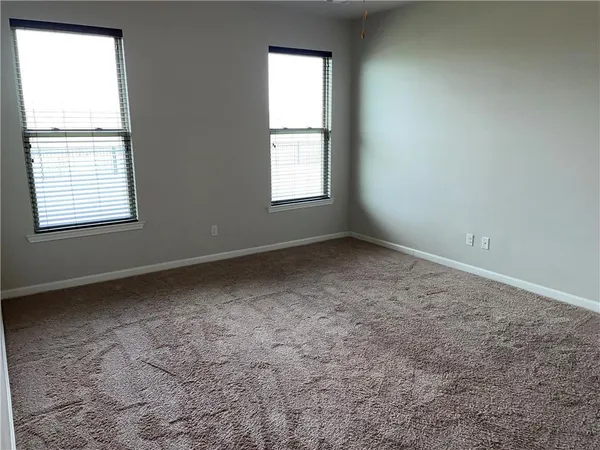 $2,300 | 329 East Lake Drive, Slidell, LA 70461