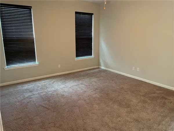 $2,300 | 329 East Lake Drive, Slidell, LA 70461