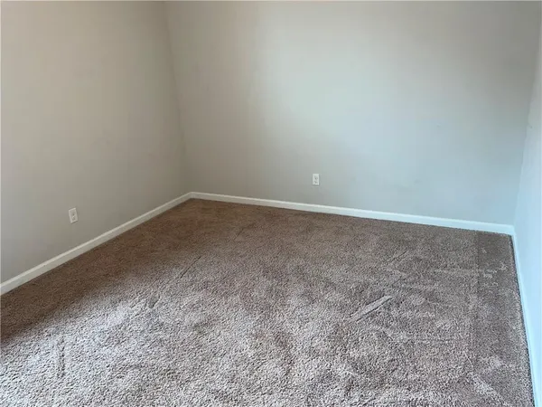 $2,300 | 329 East Lake Drive, Slidell, LA 70461